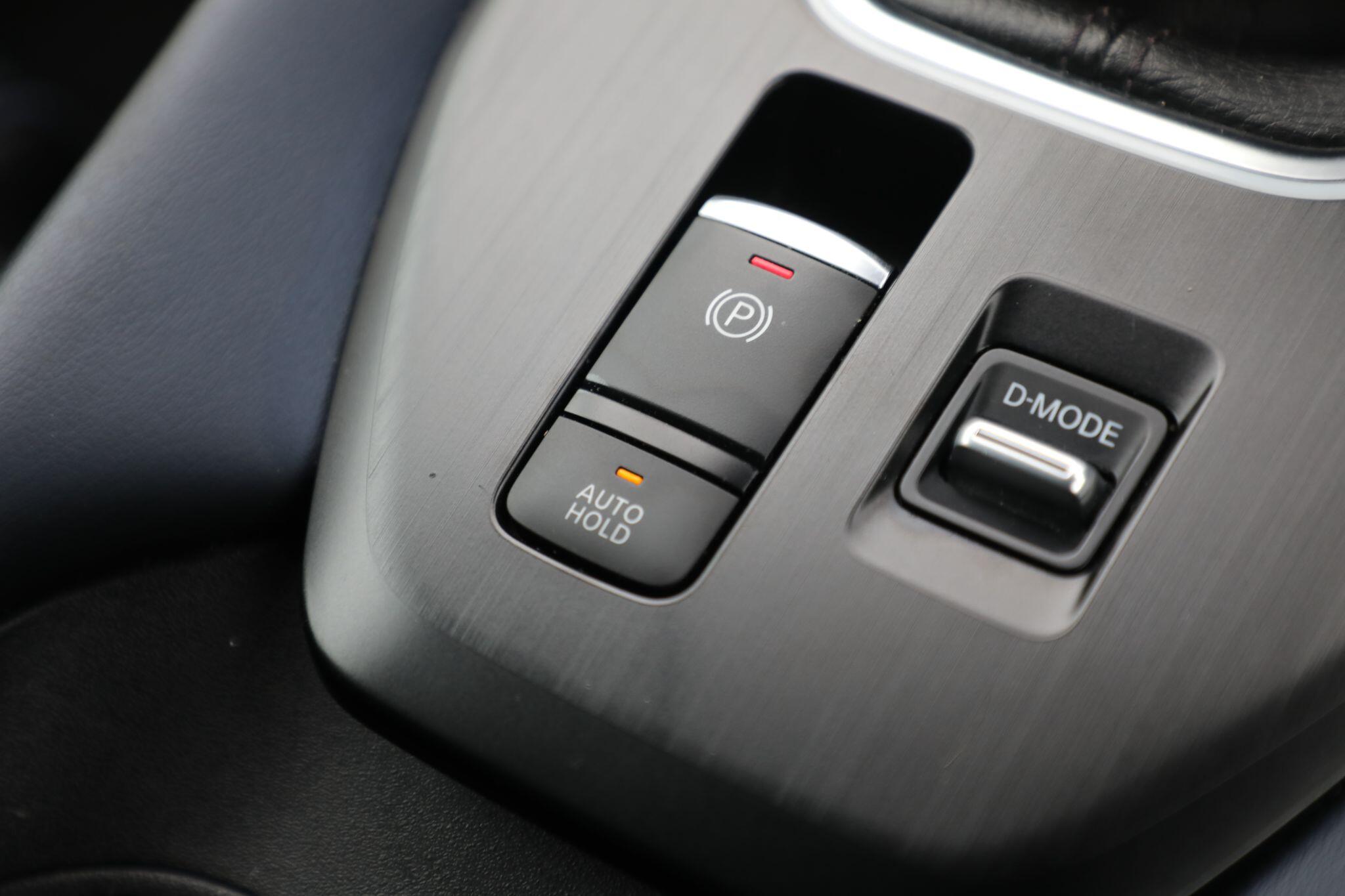 Large vehicle image